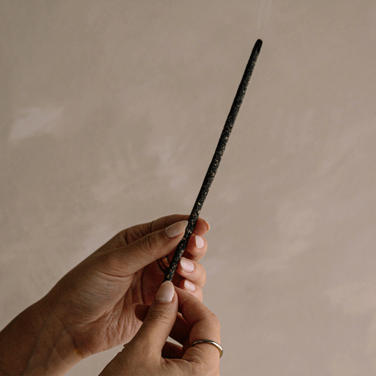 Palo Santo Incense Sticks – 7 Hand-Rolled Sticks from Peru