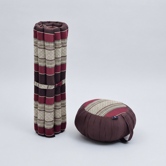 Zafu Crimson Kanok Meditation Cushion Set