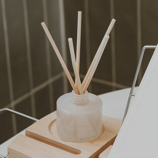 Spa Day White Translucent Tinted Glass Jar Reed Diffuser