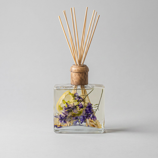 Rosy Rings Vanilla Rain Signature Botanical Reed Diffuser