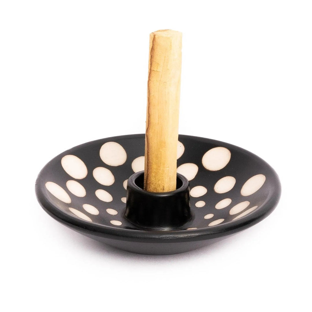 Chulucanas Ceramic Palo Santo Holder | Includes 5 Palo Santo Sticks